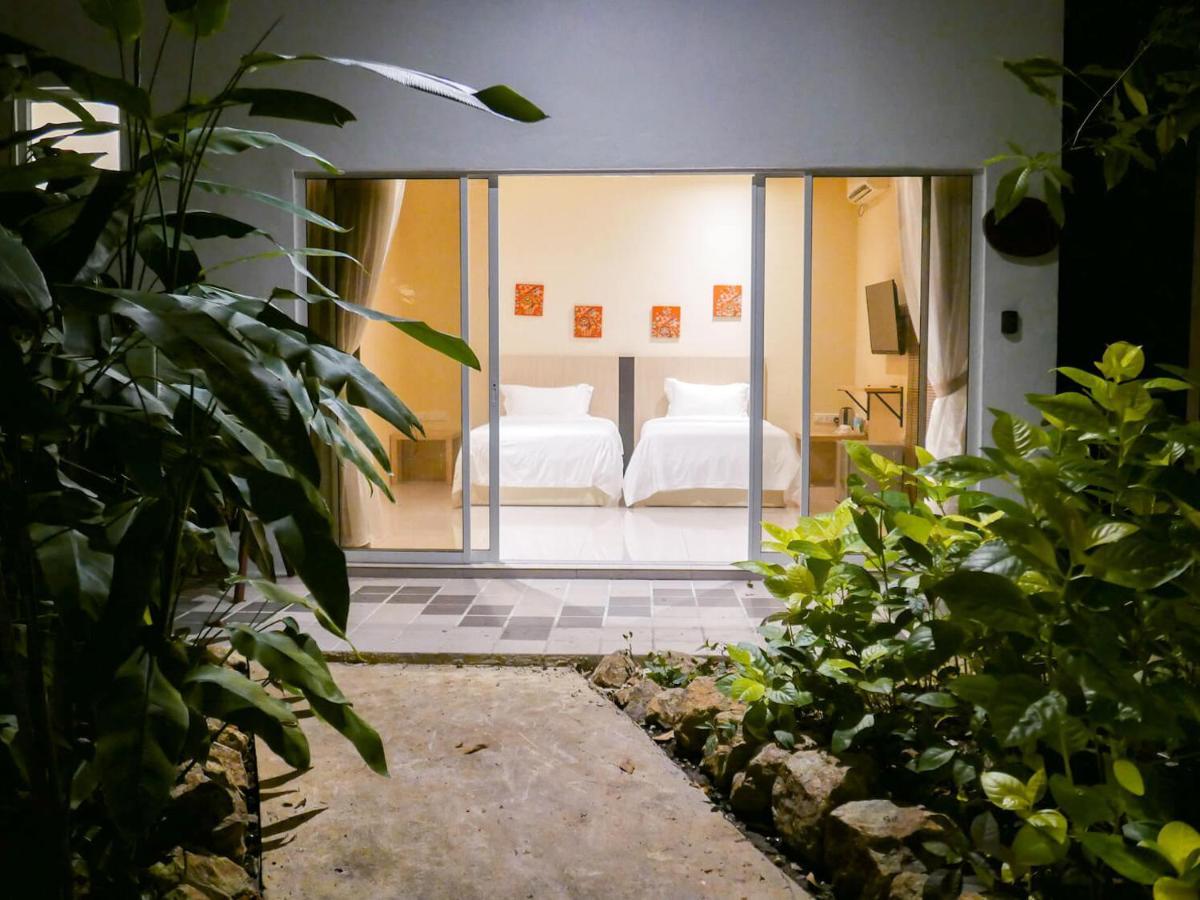 The Firefly Resort Semporna Eksteriør bilde